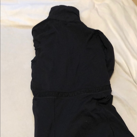 Lululemon pullover jacket - Picture 3 of 3